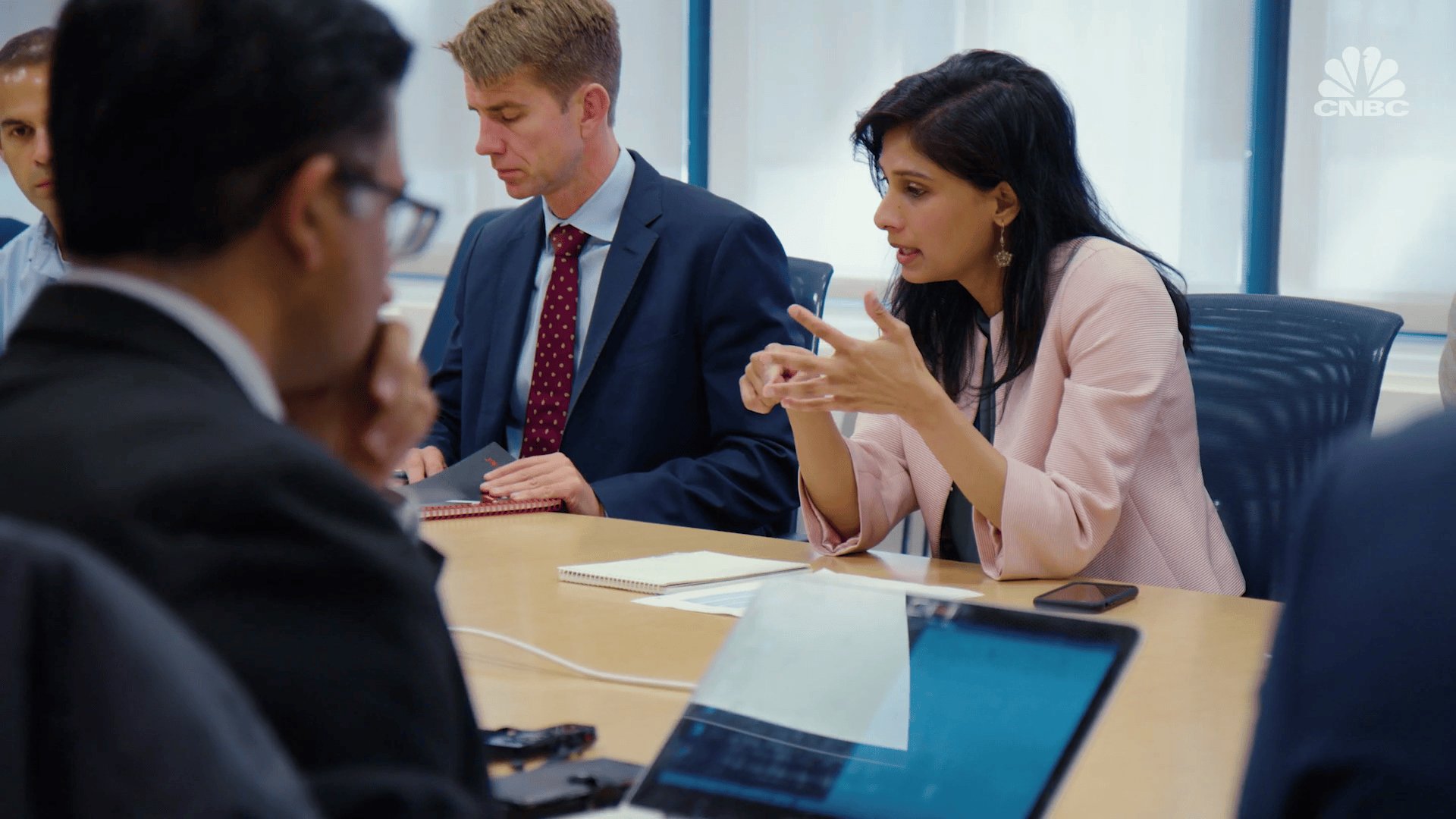 CNBC Reports: How economists make decisions still